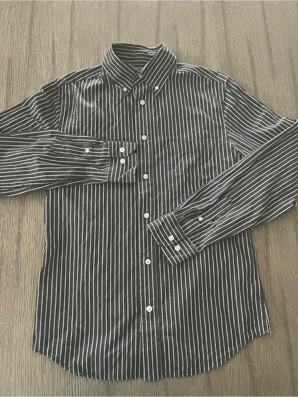 Mossimo Mens long sleeve stripped button front  shirt